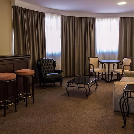 Marques Plaza Hotel ポウゾ・アレグレ 部屋 写真